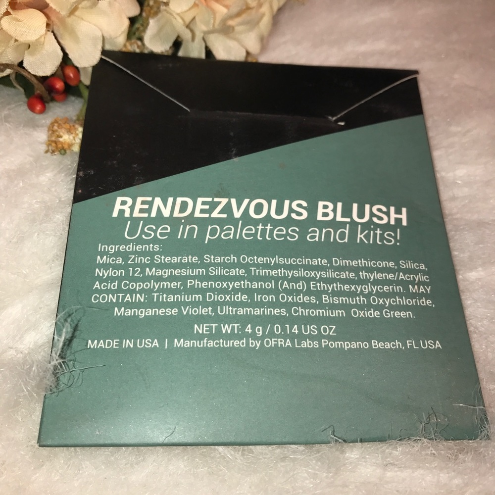 OFRA Full Size Blush Pan In Rendezvous NEW - Picture 2 of 5